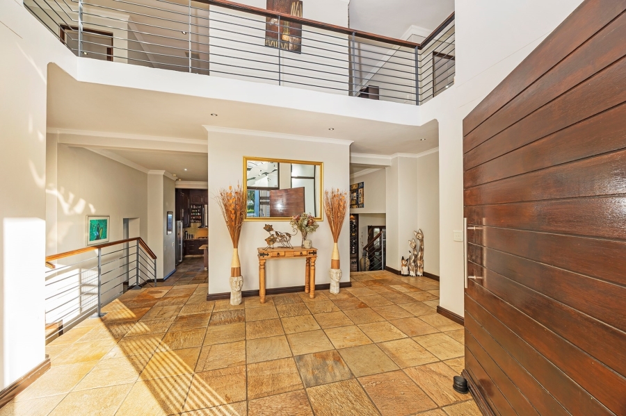 4 Bedroom Property for Sale in Van Riebeeckshof Western Cape